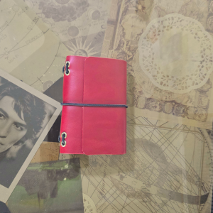Travel Journal A7 Triple Cuero Rojo