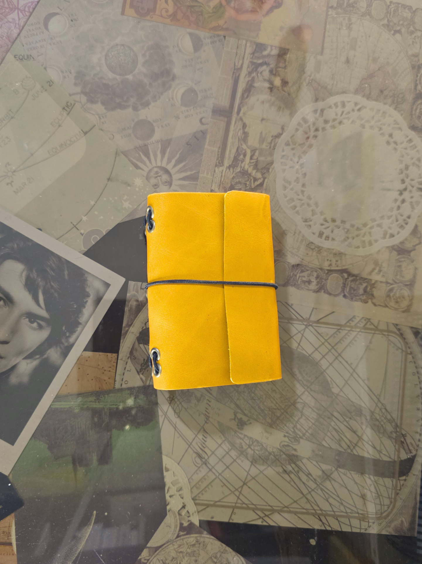 Travel Journal A7 Triple Cuero Amarillo