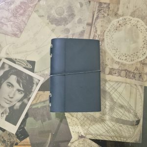 Travel Journal A6 Triple Cuero Negro