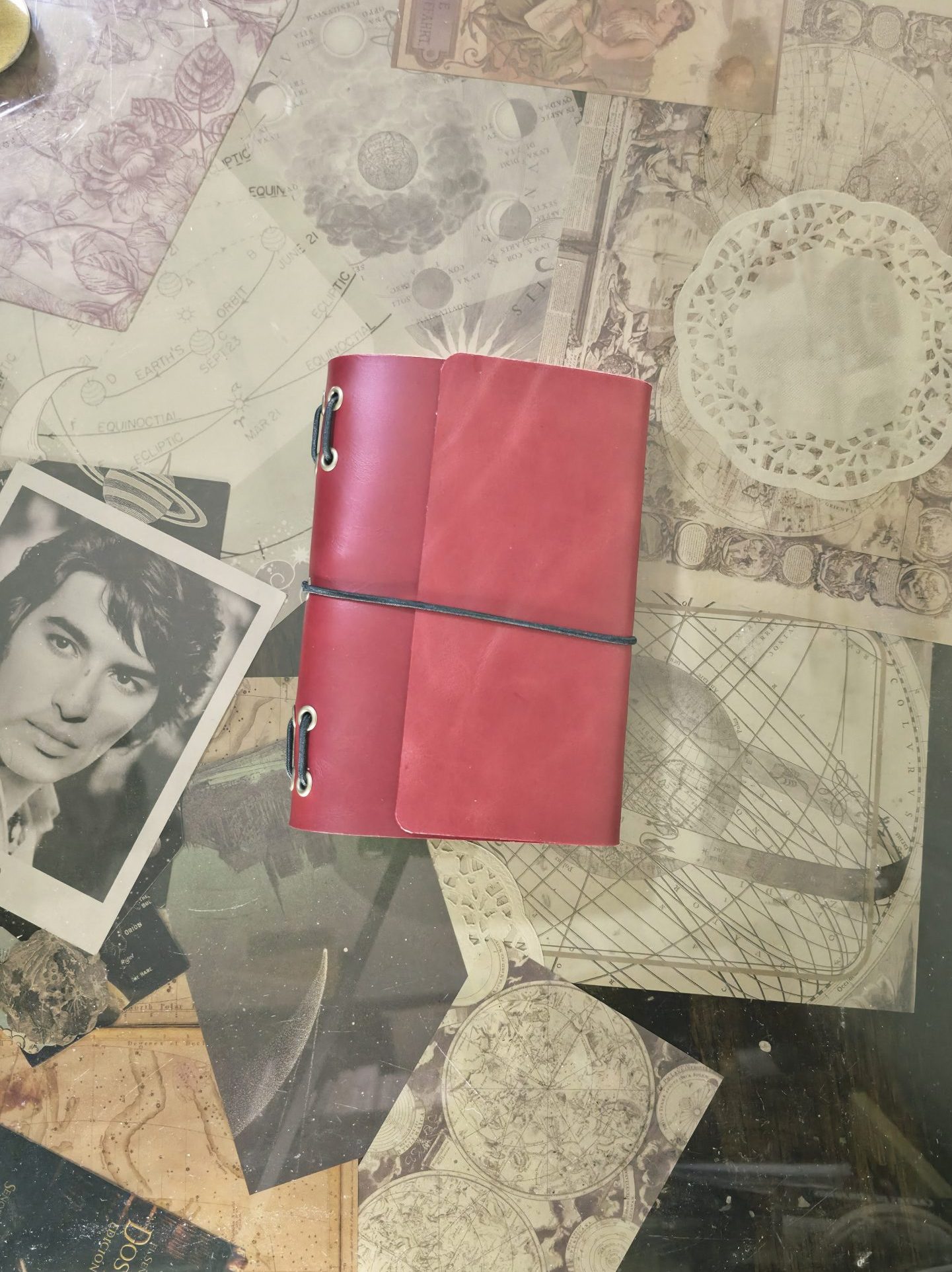 Travel Journal A6 Triple Cuero Rojo