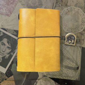 Travel Journal A5 Triple Cuero Amarillo