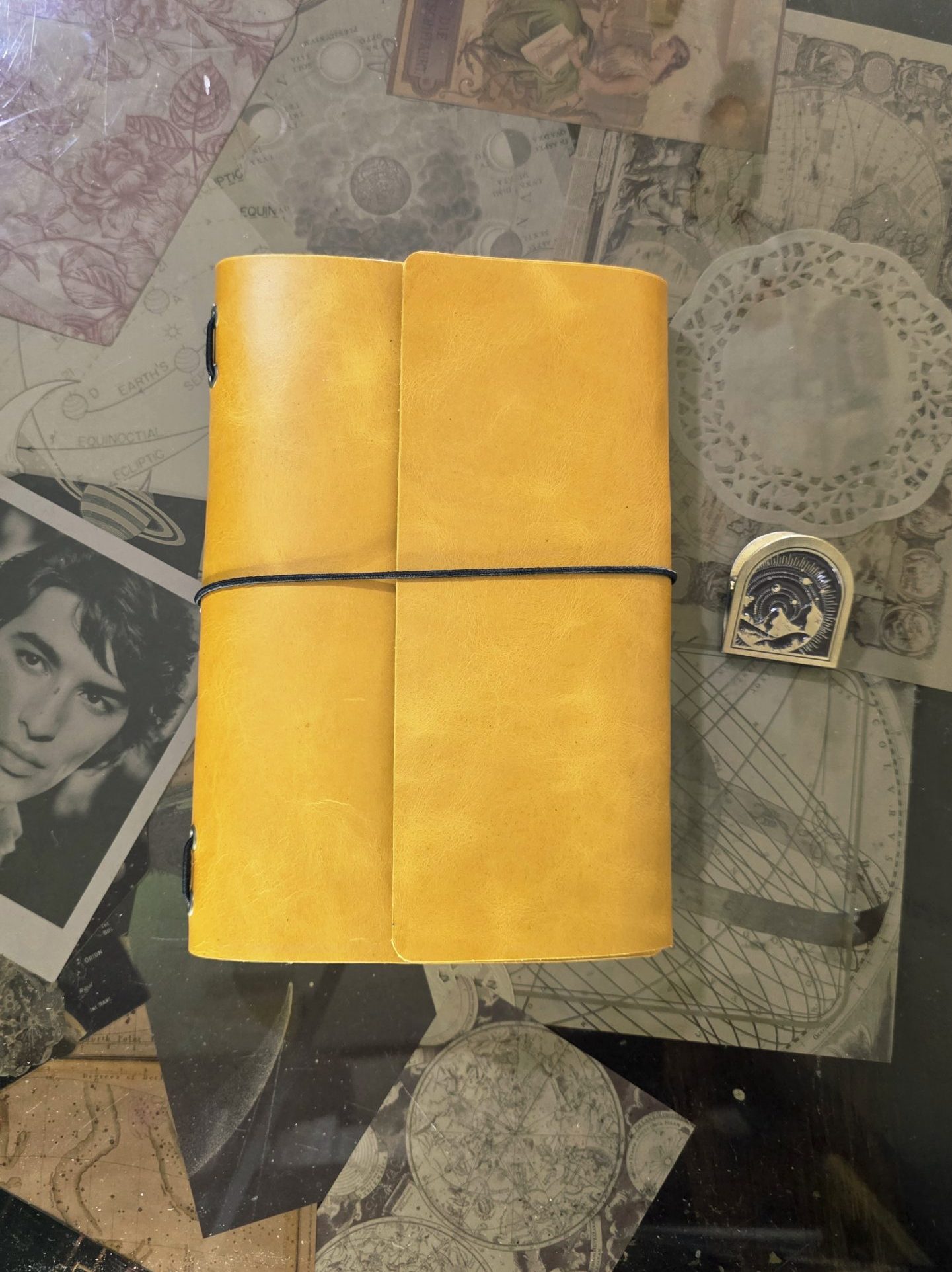 Travel Journal A5 Triple Cuero Amarillo