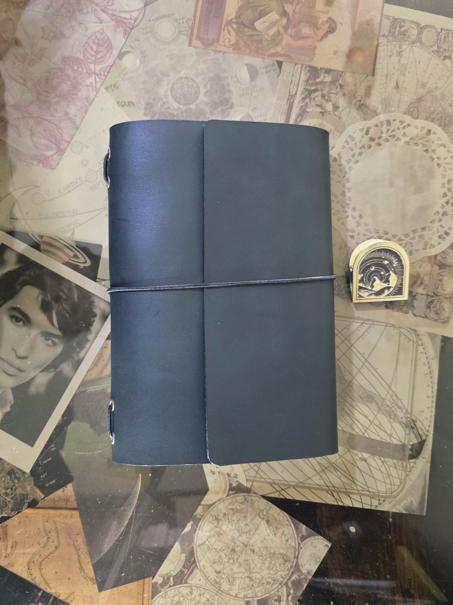 Travel Journal A5 Triple Cuero negro